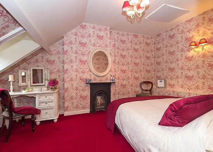 Дом отдыха Ivy Steps From National Park *