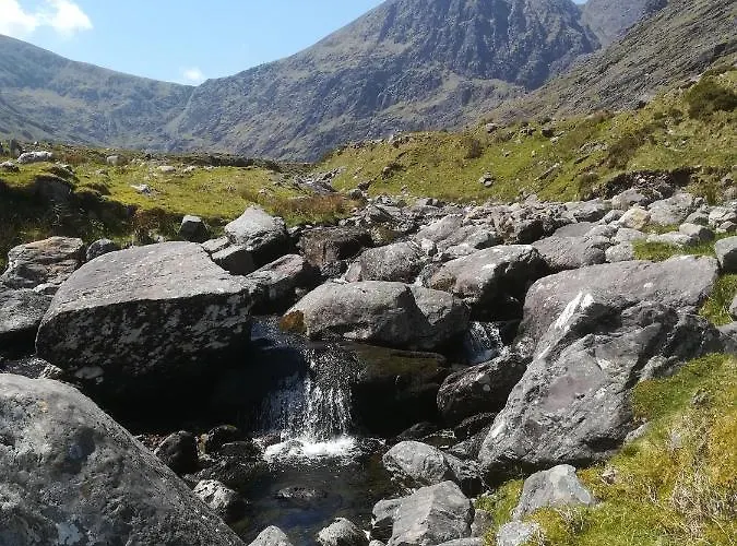Дом отдыха Ivy Steps From National Park Килларни